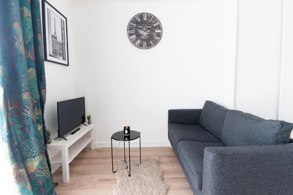 Le Citadin-T1-28M2-Pte Paris M7 Apartment Le Kremlin-Bicetre ภายนอก รูปภาพ